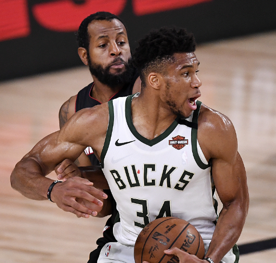 YABO-包含字母哥赛事官方发布赛事规则更新新规，加拿大队争议不断！的词条