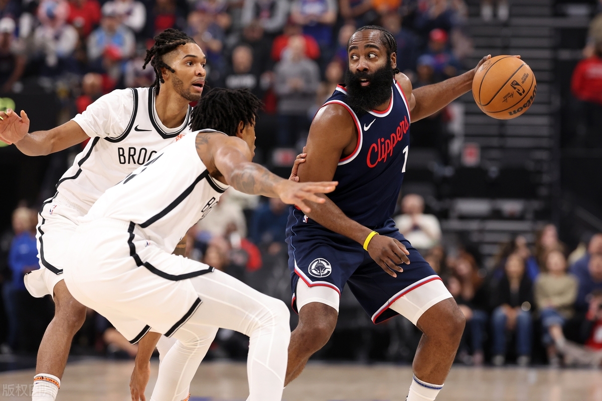 包含哈登连续十二场比赛得分超过挺进下一轮，篮网挑战极限！的词条